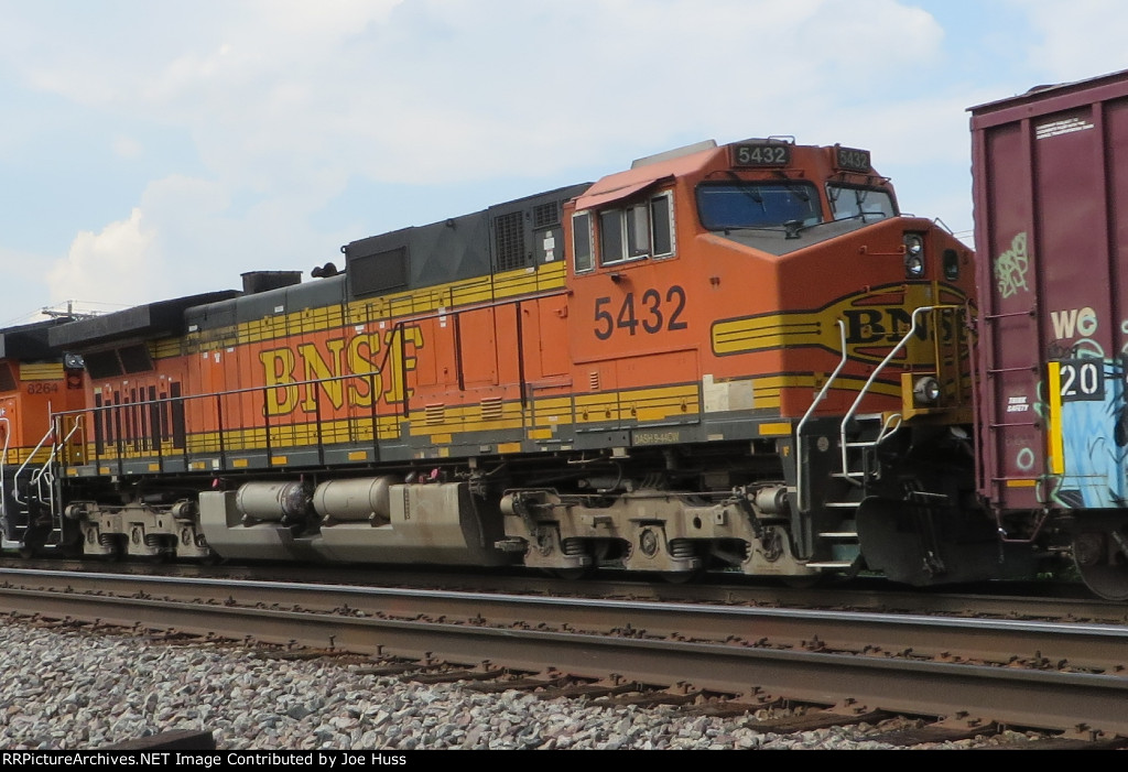 BNSF 5432